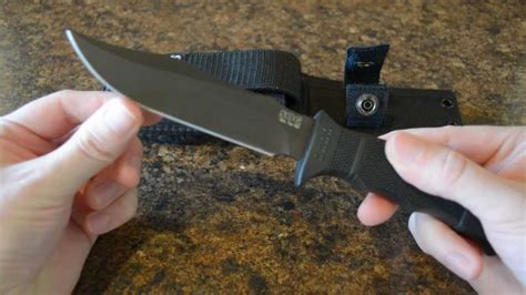 test with the seal pup|sog seal pup knife review.